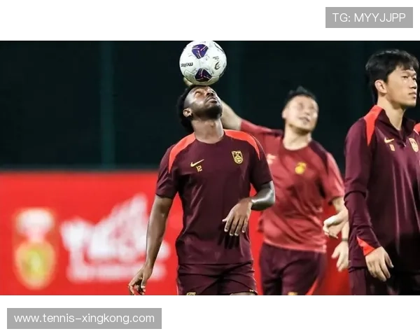 足球场上的刺头球星：他们的争议与才华并存的传奇故事