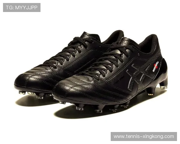 足球巨星脚下的秘密武器：他们最爱的足球鞋品牌与款式大揭秘